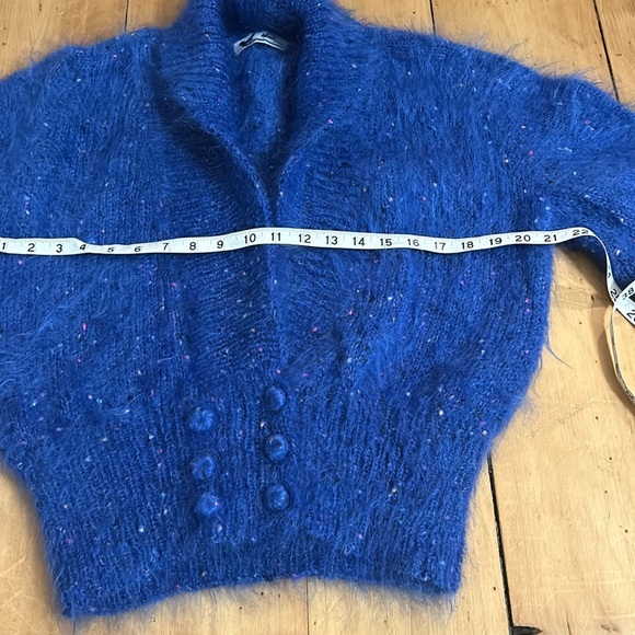 Woof design sweater - Picture 2 of 9